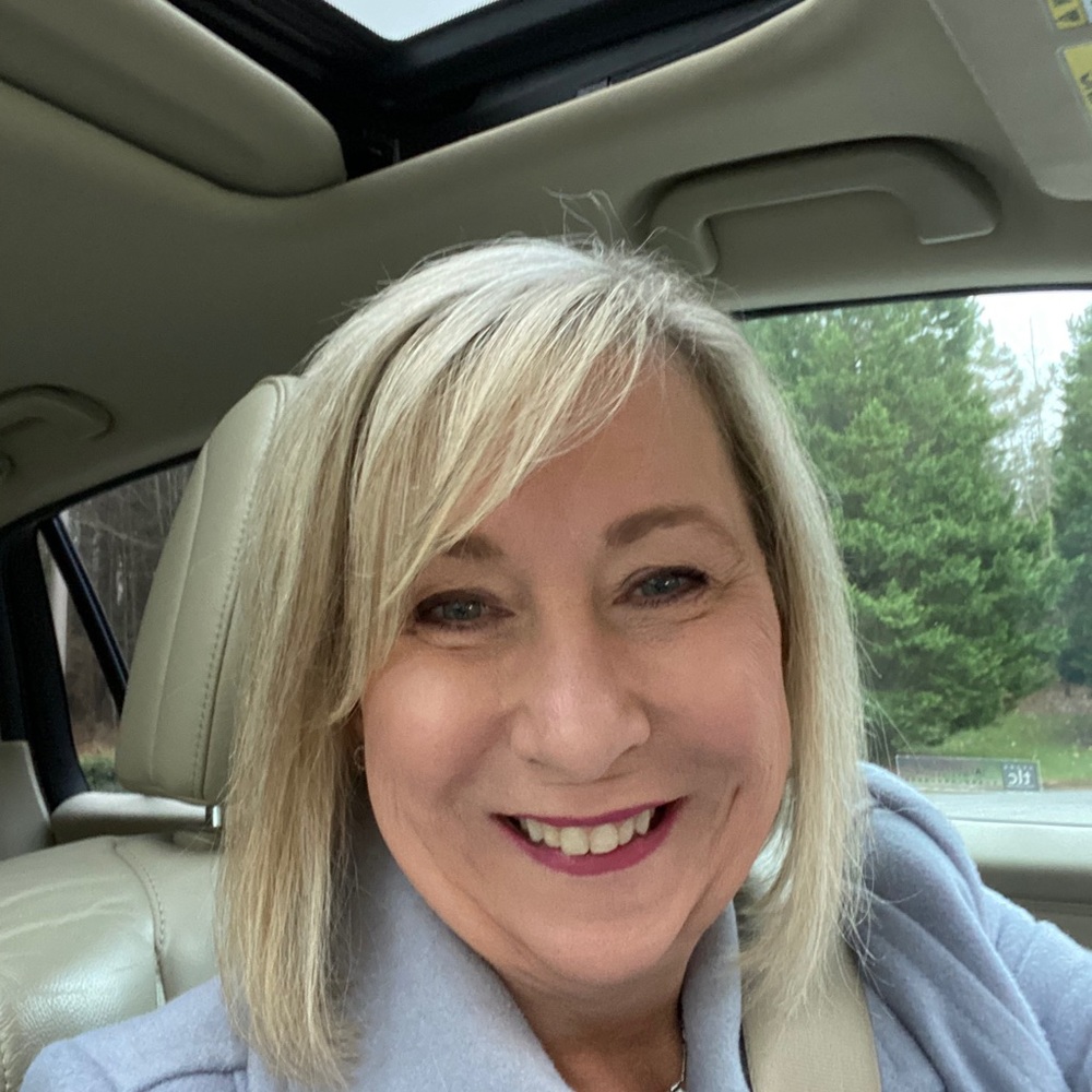 Meet your Posher, Kelley